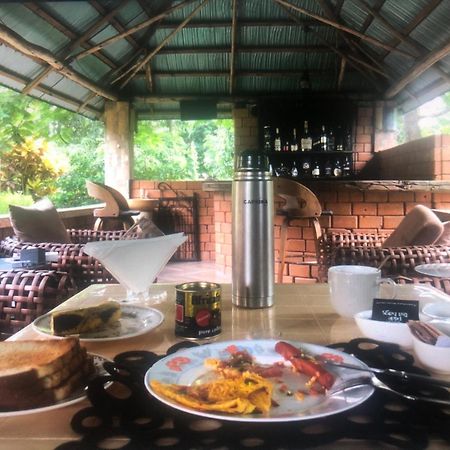 Tatys Homestay Dar es Salaam Ngoại thất bức ảnh