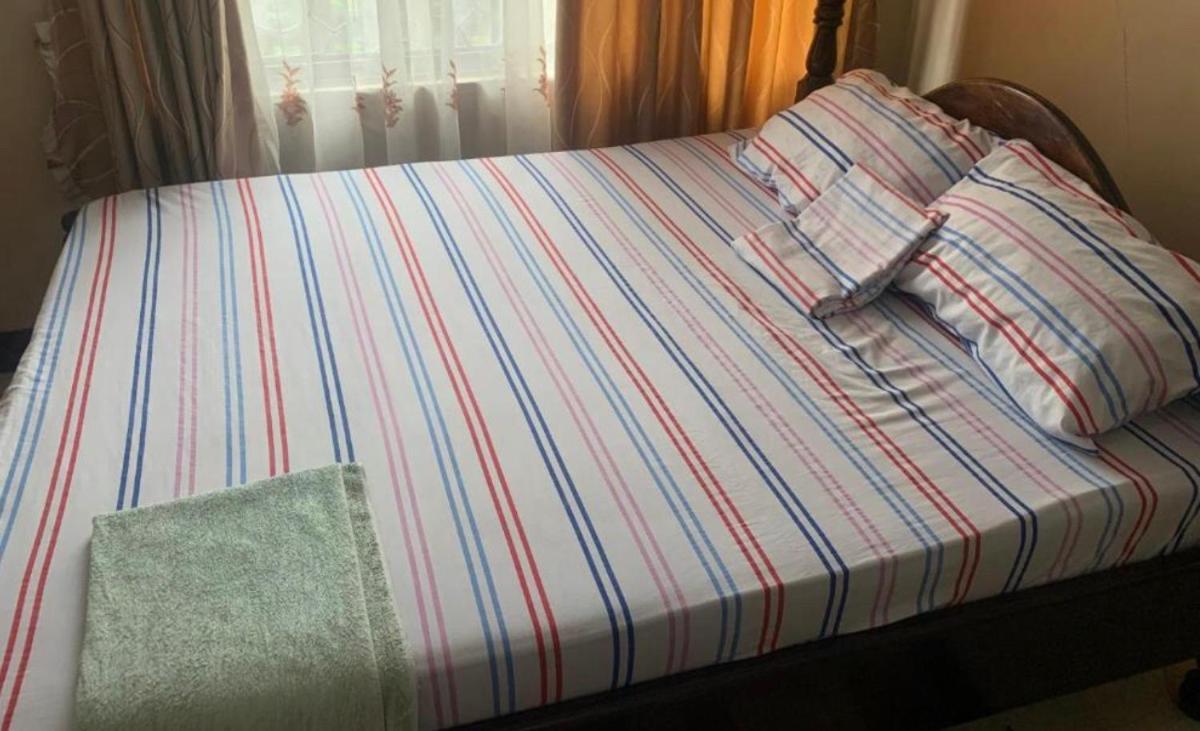 Tatys Homestay Dar es Salaam Ngoại thất bức ảnh
