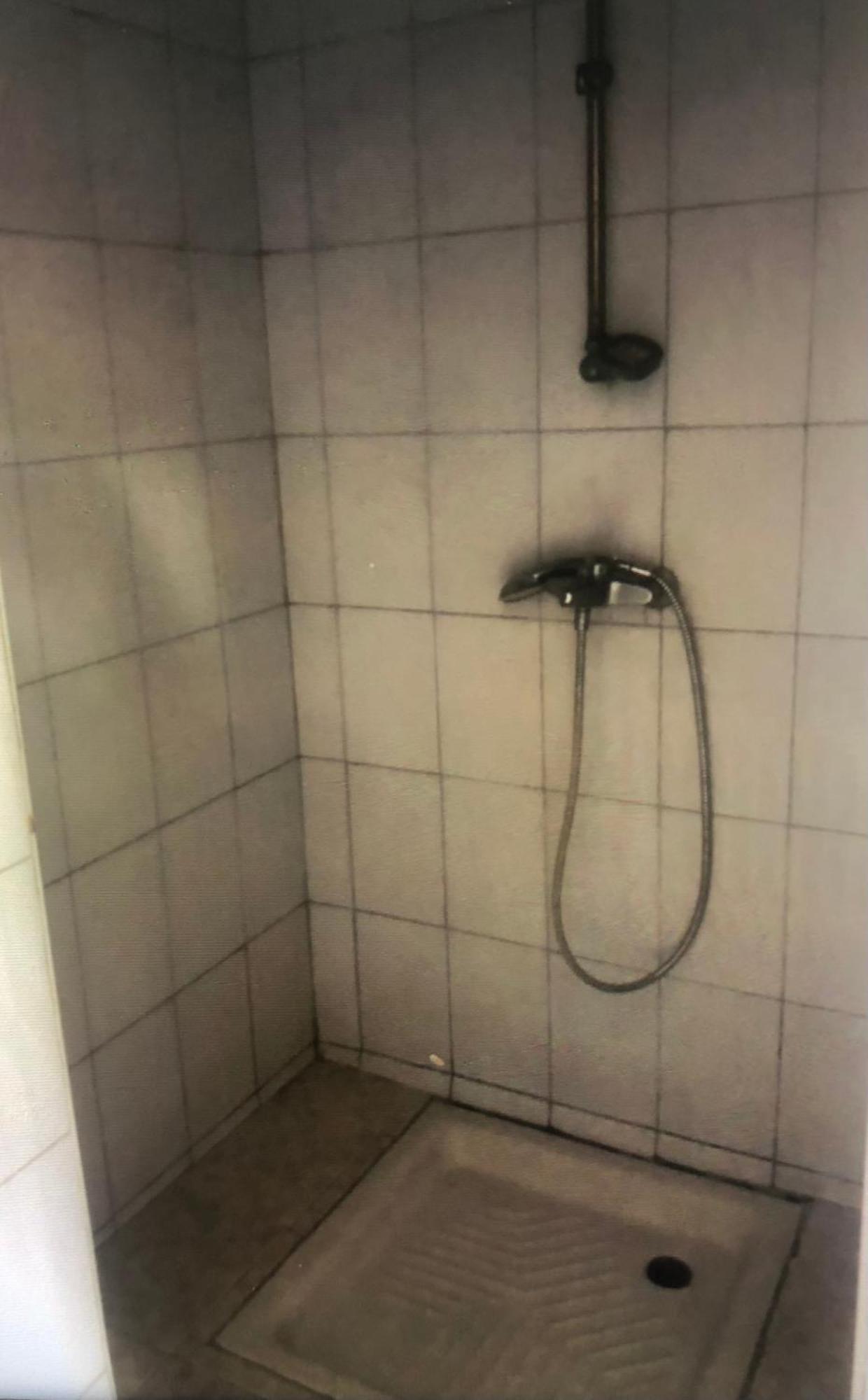 Tatys Homestay Dar es Salaam Ngoại thất bức ảnh
