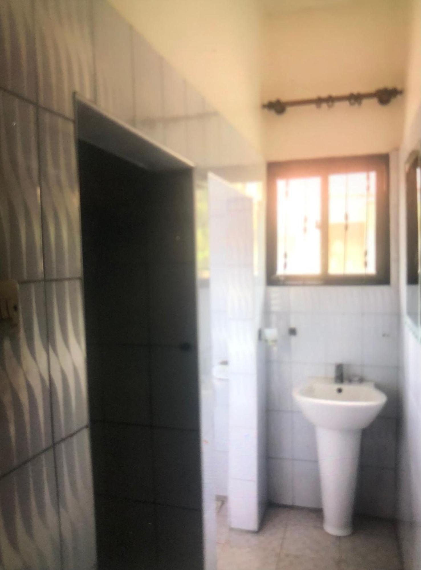 Tatys Homestay Dar es Salaam Ngoại thất bức ảnh