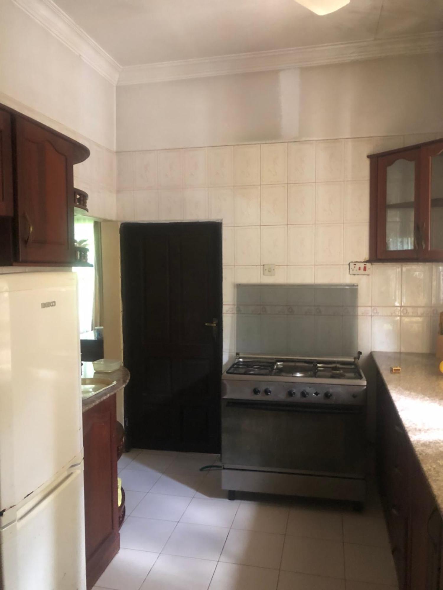 Tatys Homestay Dar es Salaam Ngoại thất bức ảnh