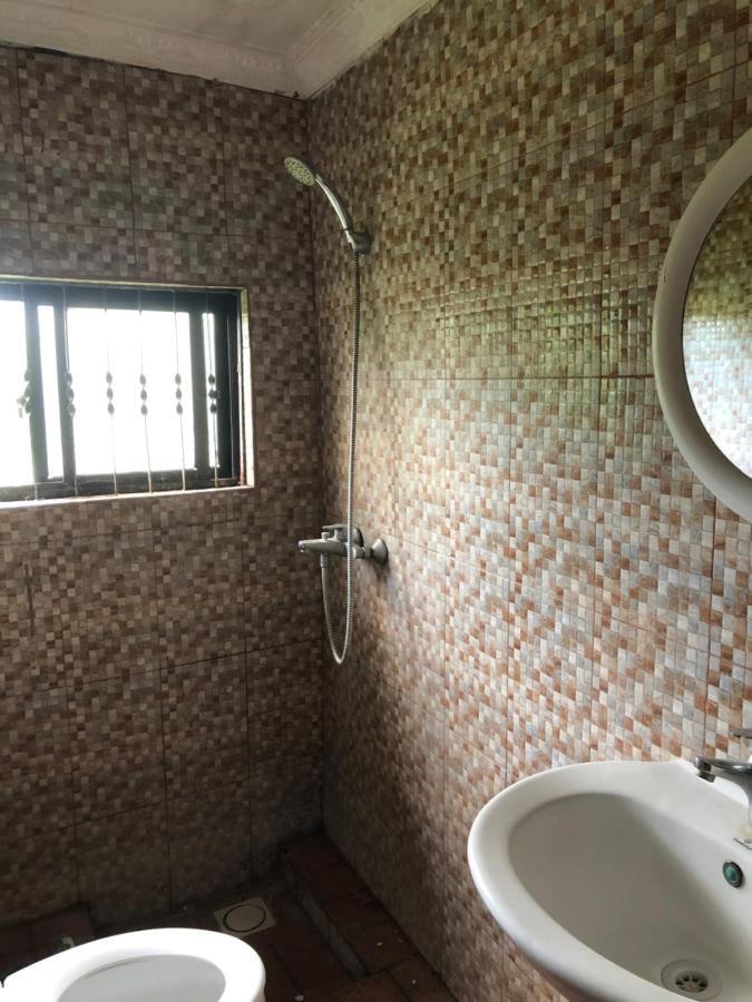 Tatys Homestay Dar es Salaam Ngoại thất bức ảnh