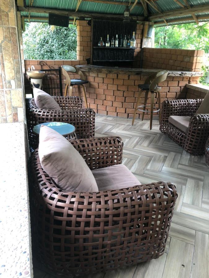 Tatys Homestay Dar es Salaam Ngoại thất bức ảnh