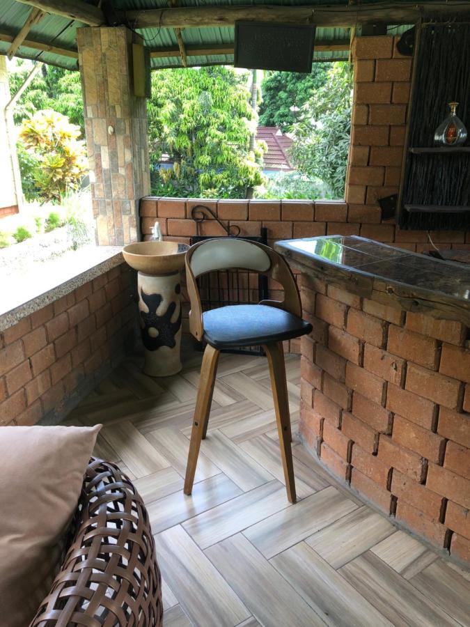 Tatys Homestay Dar es Salaam Ngoại thất bức ảnh