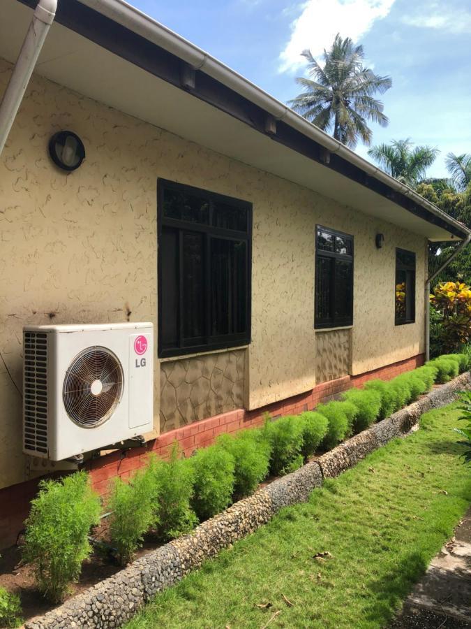 Tatys Homestay Dar es Salaam Ngoại thất bức ảnh
