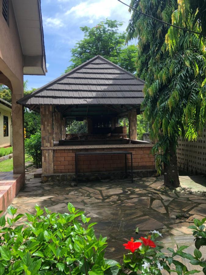 Tatys Homestay Dar es Salaam Ngoại thất bức ảnh